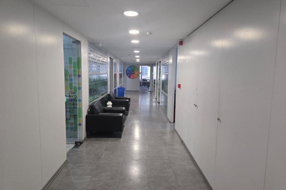 CENTURY 21'DEN ŞİŞLİ GOLDEN PLAZA'DA SATILIK GENİŞ İŞ YERİ