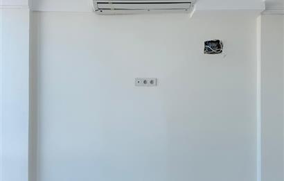 TAKSİM MEYDANINDA KİRALIK NEZİH BİR OFİS