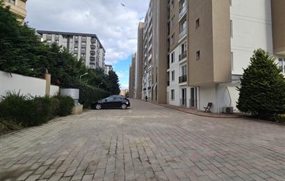 AYVACI PARK SİTESİ KAPALI MUTFAKLI EBEVEYN BANYOLU GENİŞ 2+1