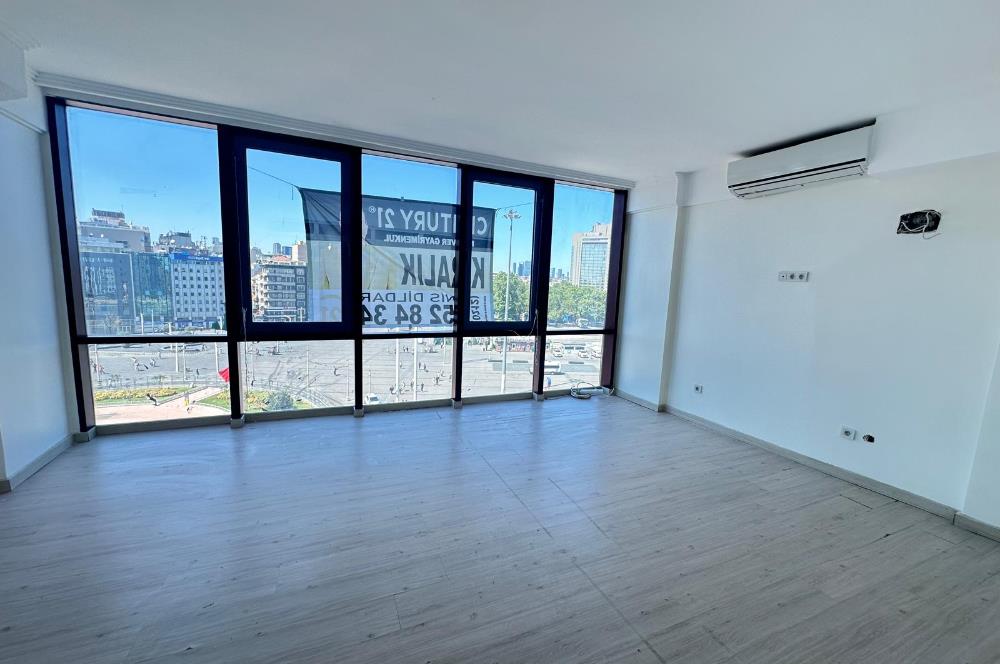 TAKSİM MEYDANINDA KİRALIK NEZİH BİR OFİS