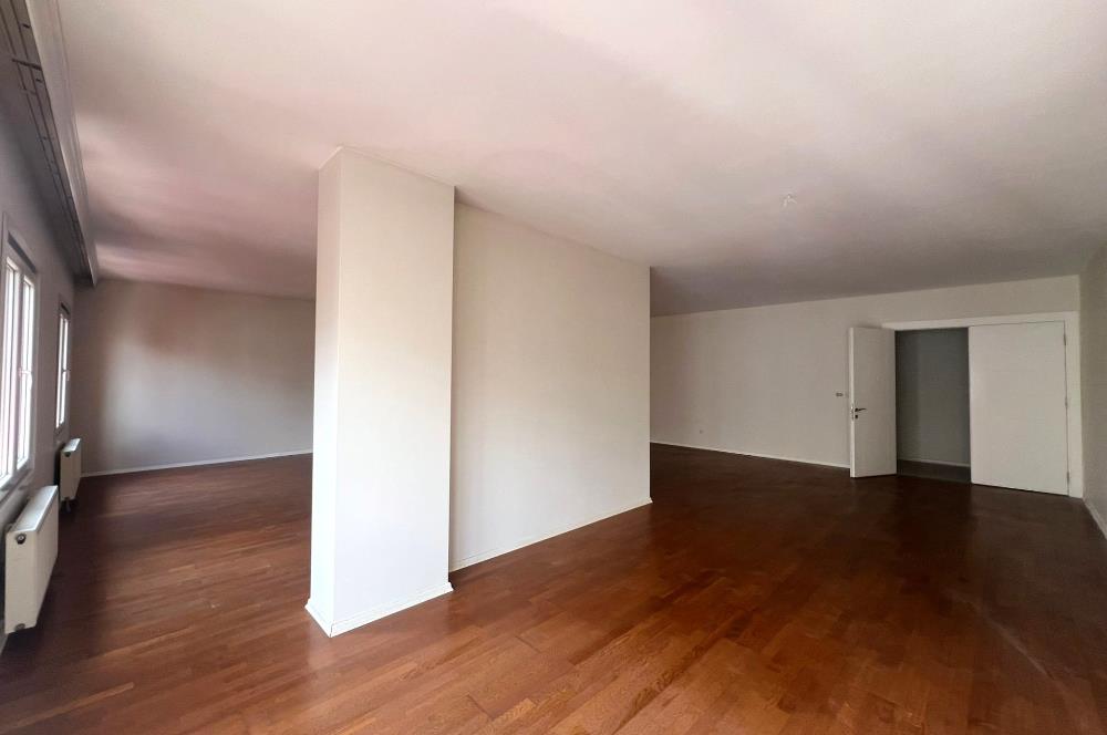 C21'DEN GÖKTÜRK'üN MERKEZİNDEKİ GÖKMAHAL'DE SATILIK 4+1 DAİRE