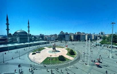 TAKSİM MEYDANINDA KİRALIK NEZİH BİR OFİS