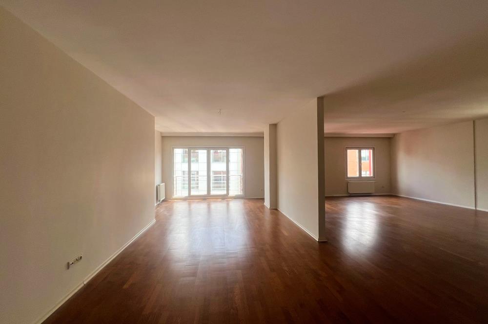 C21'DEN GÖKTÜRK'üN MERKEZİNDEKİ GÖKMAHAL'DE SATILIK 4+1 DAİRE