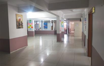 Bankadan Satılık 750 m2 Ofis Katı