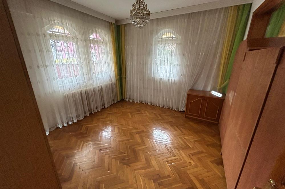 C21 BAL'DAN BAHÇELİEVLER'DE EŞYALI MÜSTAKİL 5+1 KİRALIK TRİPLEKS