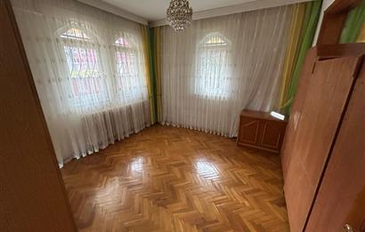 C21 BAL'DAN BAHÇELİEVLER'DE EŞYALI MÜSTAKİL 5+1 KİRALIK TRİPLEKS