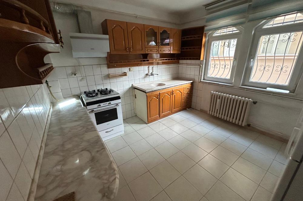 C21 BAL'DAN BAHÇELİEVLER'DE EŞYALI MÜSTAKİL 5+1 KİRALIK TRİPLEKS