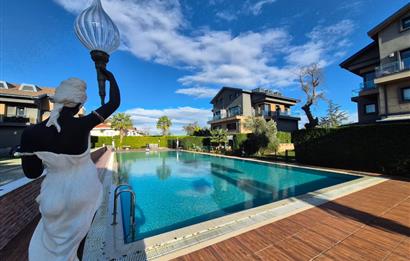 Demirciköy'de Eşsiz Doğa ve Deniz Manzaralı Lüks Çatı Dubleksi