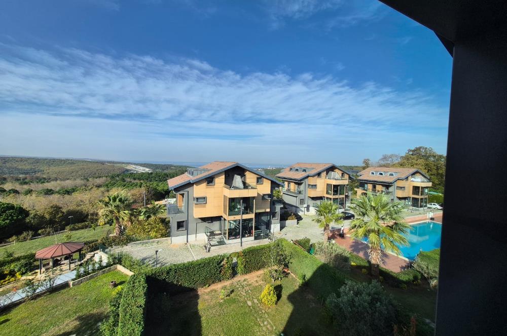 Demirciköy'de Eşsiz Doğa ve Deniz Manzaralı Lüks Çatı Dubleksi