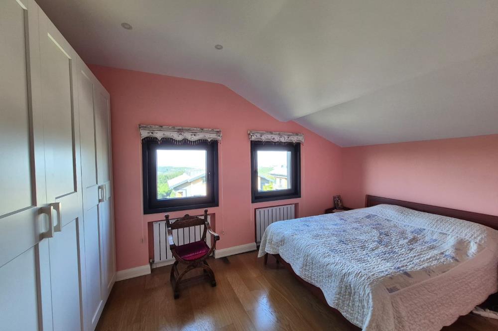 Demirciköy'de Eşsiz Doğa ve Deniz Manzaralı Lüks Çatı Dubleksi