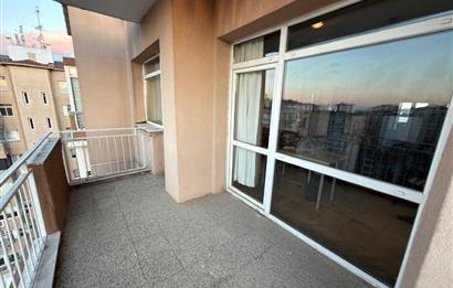 KADIKÖY KOZYATAĞI OYAK A SİTESİNDE BALKONLU 3+1 SATILIK DAİRE