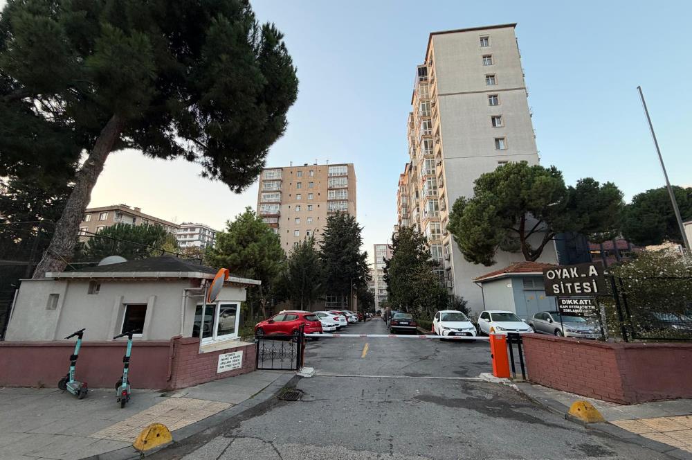 KADIKÖY KOZYATAĞI OYAK A SİTESİNDE BALKONLU 3+1 SATILIK DAİRE