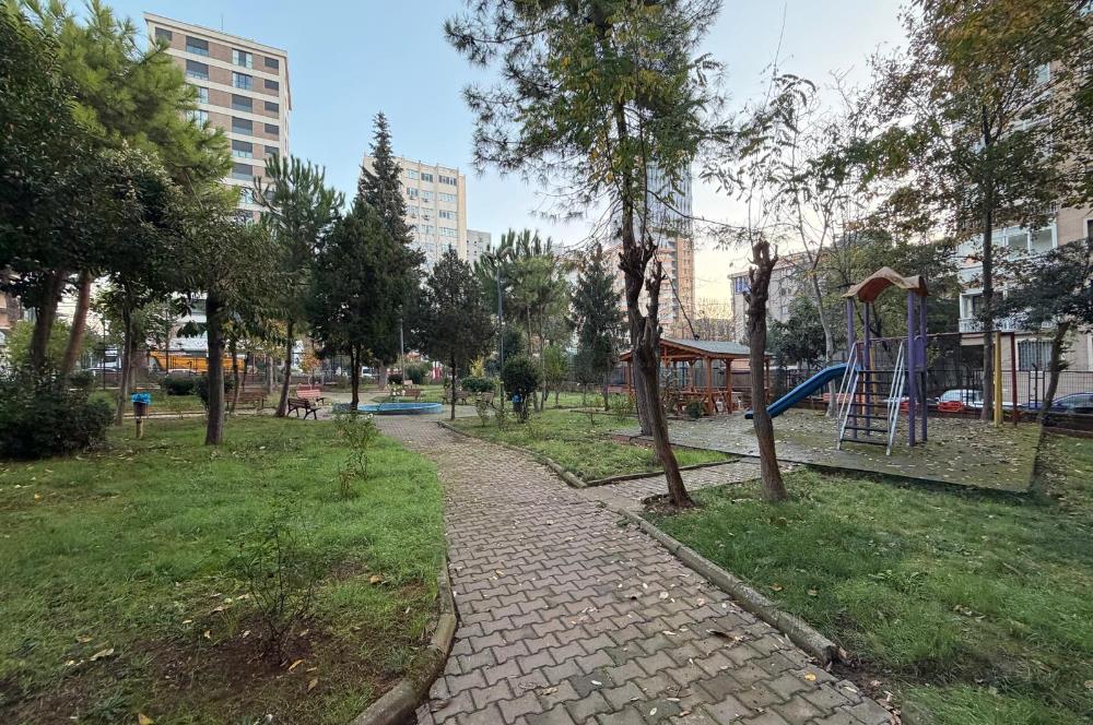 KADIKÖY KOZYATAĞI OYAK A SİTESİNDE BALKONLU 3+1 SATILIK DAİRE