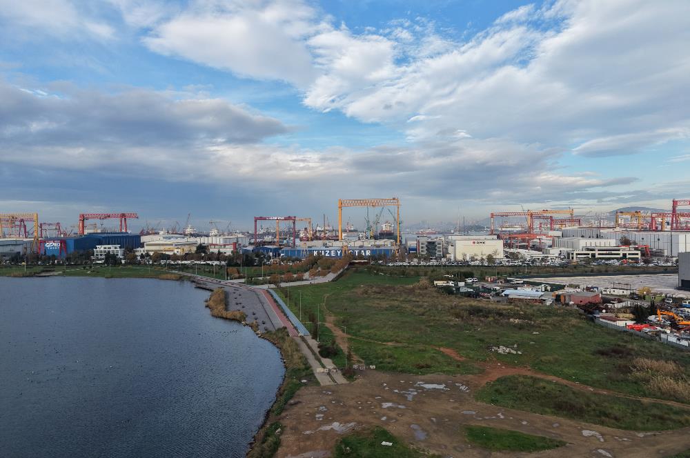 TUZLA TERSANELER BÖLGESİNDE ABDUŞ GÖLÜNE KOMŞU SATILIK ARSA