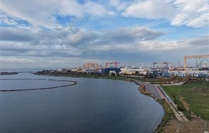 TUZLA TERSANELER BÖLGESİNDE ABDUŞ GÖLÜNE KOMŞU SATILIK ARSA