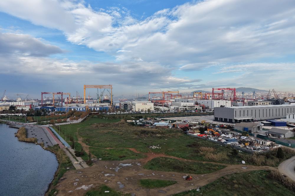 TUZLA TERSANELER BÖLGESİNDE ABDUŞ GÖLÜNE KOMŞU SATILIK ARSA