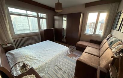 KADIKÖY KOZYATAĞI OYAK A SİTESİNDE BALKONLU 3+1 SATILIK DAİRE