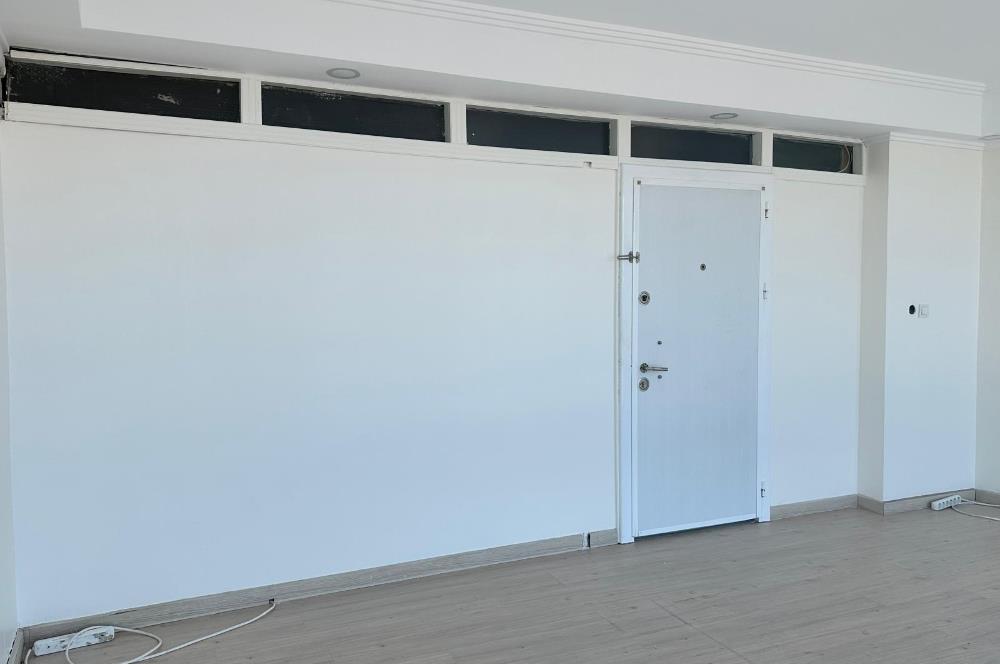 TAKSİM MEYDANINDA KİRALIK NEZİH BİR OFİS