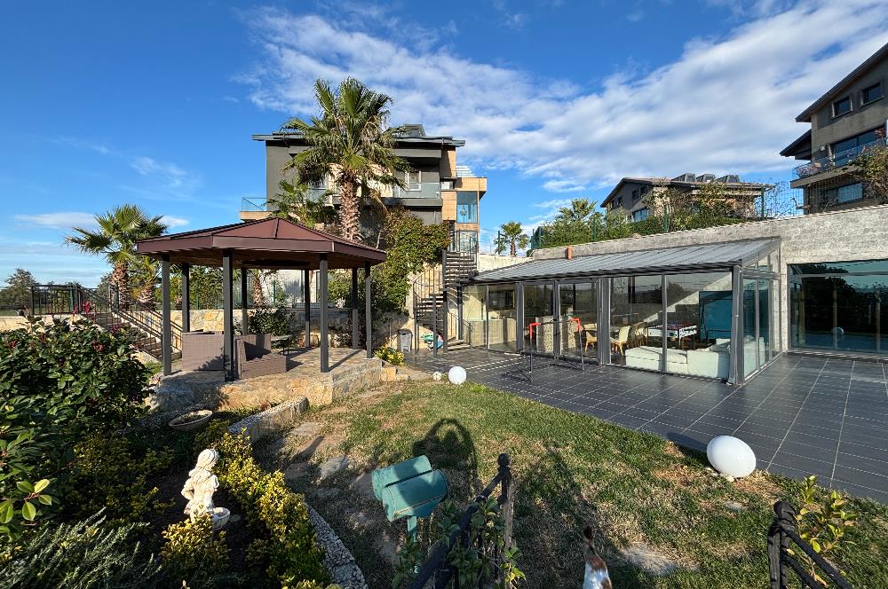 Demirciköy'de Eşsiz Doğa ve Deniz Manzaralı Lüks Çatı Dubleksi