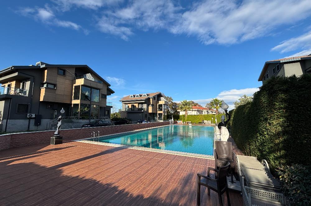 Demirciköy'de Eşsiz Doğa ve Deniz Manzaralı Lüks Çatı Dubleksi