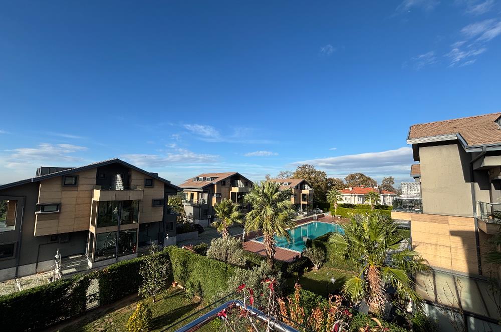 Demirciköy'de Eşsiz Doğa ve Deniz Manzaralı Lüks Çatı Dubleksi