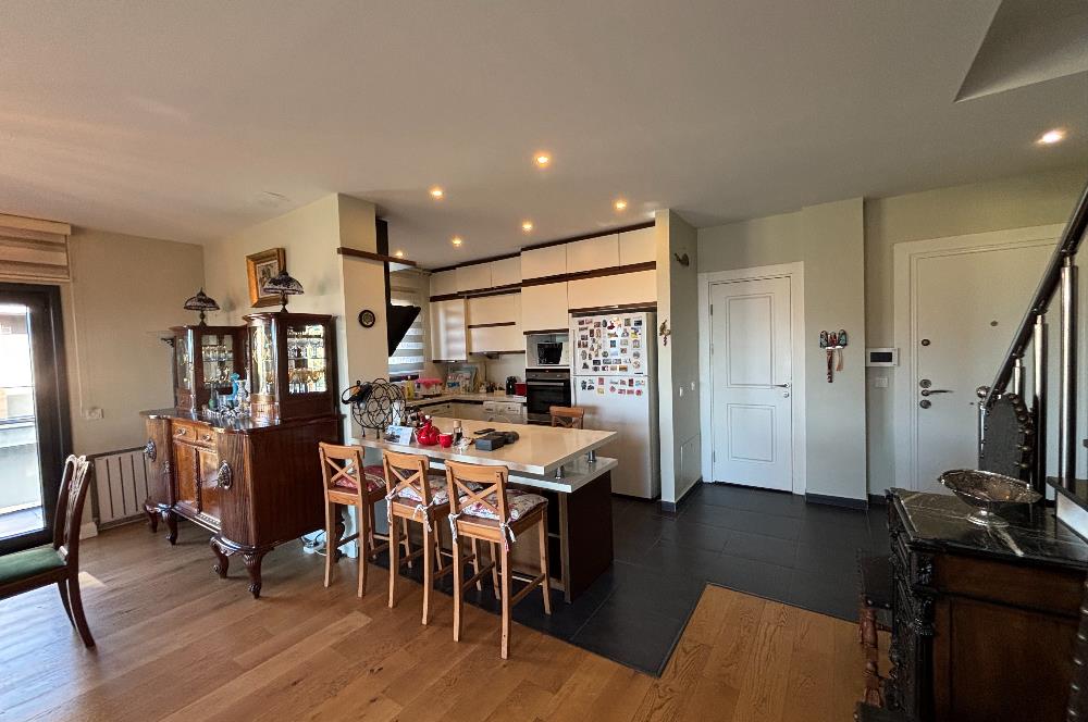 Demirciköy'de Eşsiz Doğa ve Deniz Manzaralı Lüks Çatı Dubleksi