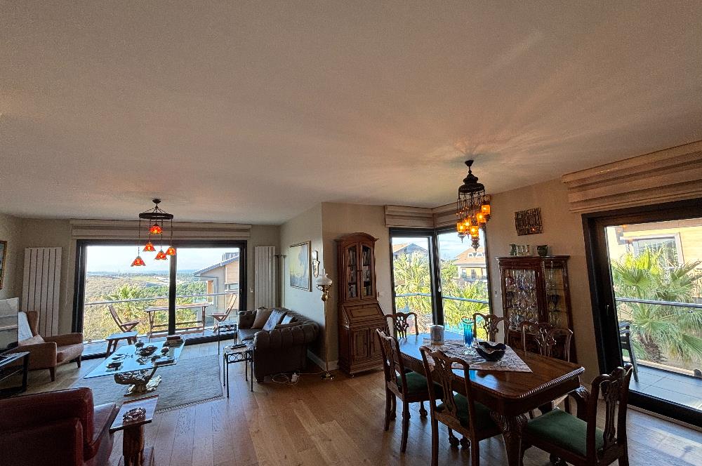 Demirciköy'de Eşsiz Doğa ve Deniz Manzaralı Lüks Çatı Dubleksi