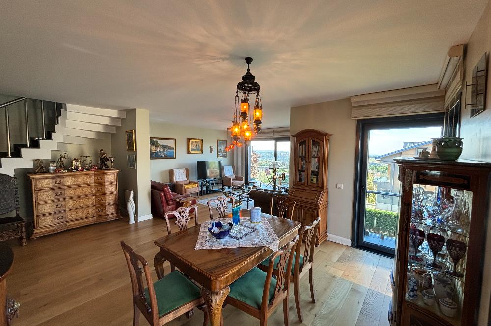 Demirciköy'de Eşsiz Doğa ve Deniz Manzaralı Lüks Çatı Dubleksi