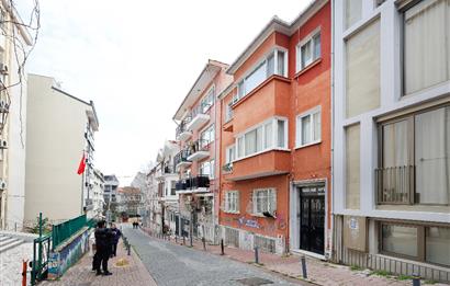 Caferağda Satılık Bakımlı 3+1 Daire