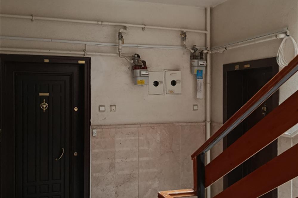 Çekirde Caddesi'nde Kaçmaz Fırsat! Full Yenilenmiş Sıfır 3+1