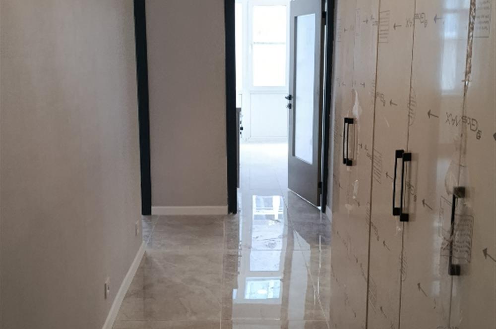 Çekirde Caddesi'nde Kaçmaz Fırsat! Full Yenilenmiş Sıfır 3+1