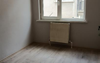 Çekirde Caddesi'nde Kaçmaz Fırsat! Full Yenilenmiş Sıfır 3+1