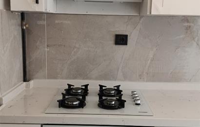 Çekirde Caddesi'nde Kaçmaz Fırsat! Full Yenilenmiş Sıfır 3+1