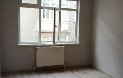 Çekirde Caddesi'nde Kaçmaz Fırsat! Full Yenilenmiş Sıfır 3+1