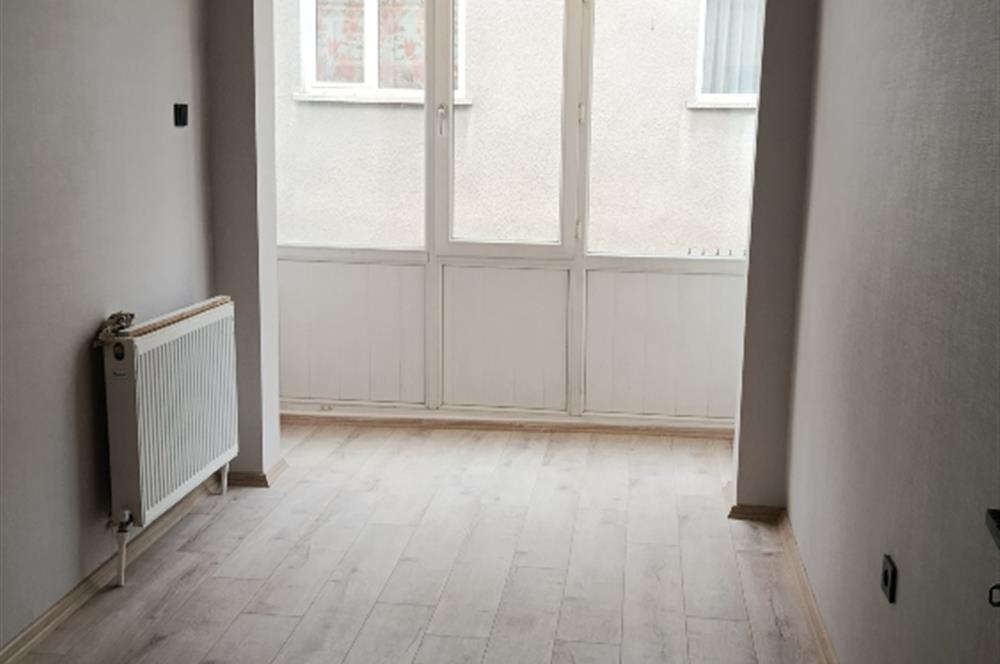 Çekirde Caddesi'nde Kaçmaz Fırsat! Full Yenilenmiş Sıfır 3+1