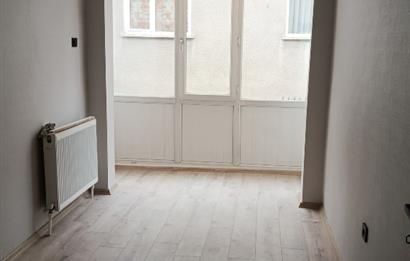 Çekirde Caddesi'nde Kaçmaz Fırsat! Full Yenilenmiş Sıfır 3+1