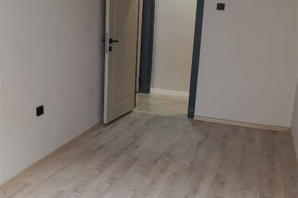 Çekirde Caddesi'nde Kaçmaz Fırsat! Full Yenilenmiş Sıfır 3+1