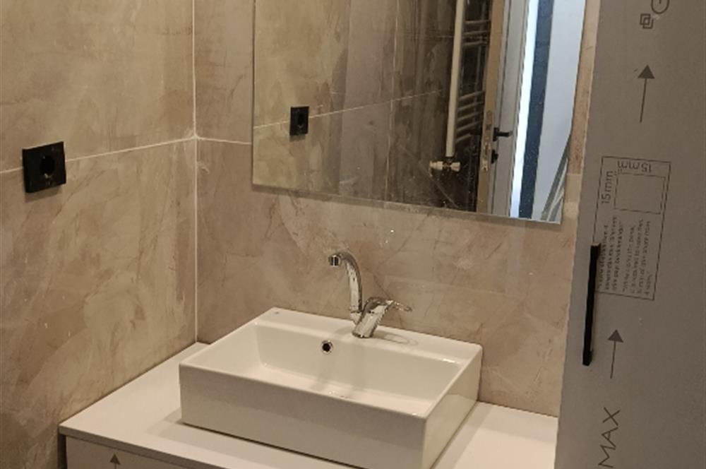 Çekirde Caddesi'nde Kaçmaz Fırsat! Full Yenilenmiş Sıfır 3+1