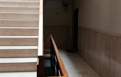 Çekirde Caddesi'nde Kaçmaz Fırsat! Full Yenilenmiş Sıfır 3+1