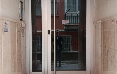 Çekirde Caddesi'nde Kaçmaz Fırsat! Full Yenilenmiş Sıfır 3+1