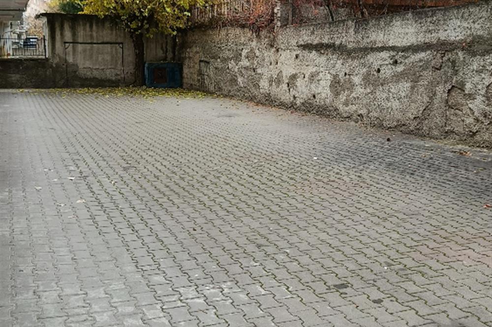 Çekirde Caddesi'nde Kaçmaz Fırsat! Full Yenilenmiş Sıfır 3+1