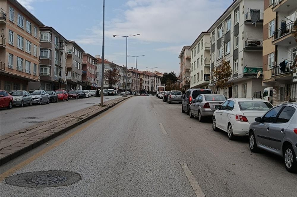 Çekirde Caddesi'nde Kaçmaz Fırsat! Full Yenilenmiş Sıfır 3+1