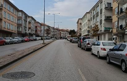 Çekirde Caddesi'nde Kaçmaz Fırsat! Full Yenilenmiş Sıfır 3+1