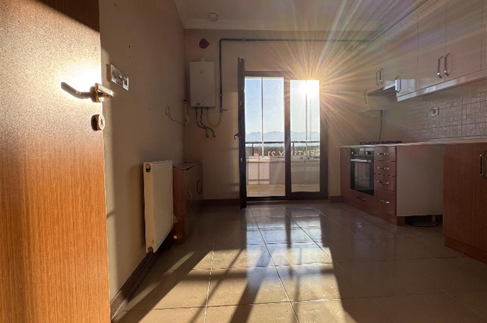 CENTURY 21'DEN ŞİRİNEVLER TOKİ'DE ŞEHRİN MERKEZİNDE MANZARALI DAİRE