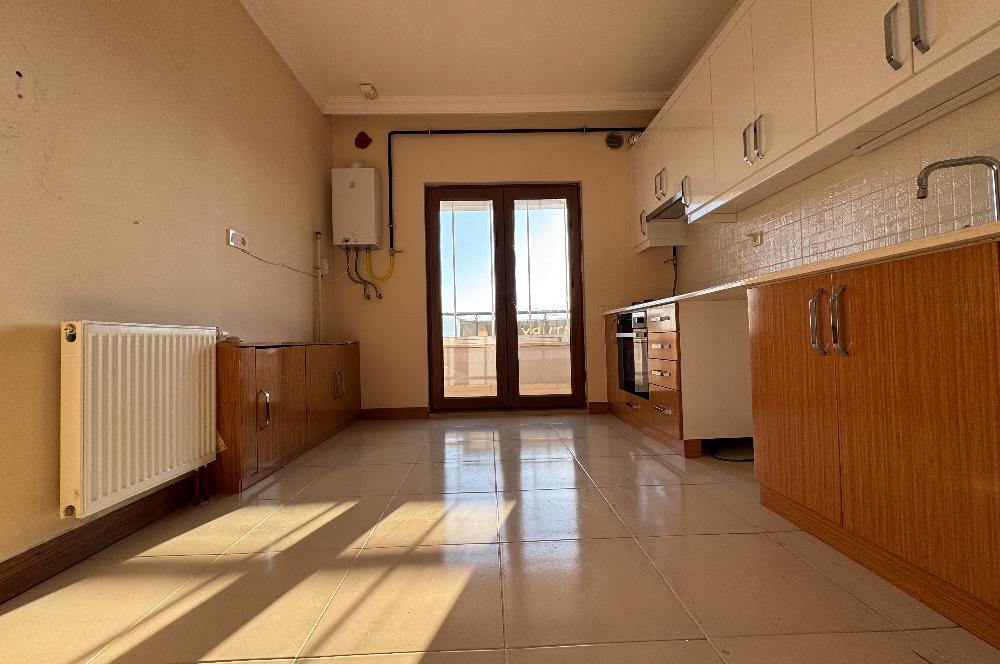 CENTURY 21'DEN ŞİRİNEVLER TOKİ'DE ŞEHRİN MERKEZİNDE MANZARALI DAİRE