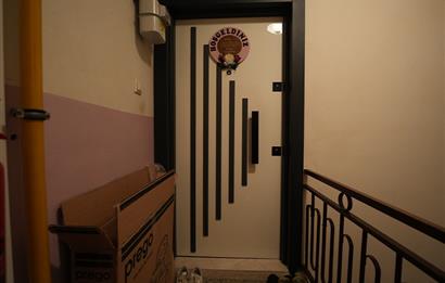 C21;Cius Y.Emre Parkı Civarı Yapılı 3+1 Satılık Daire