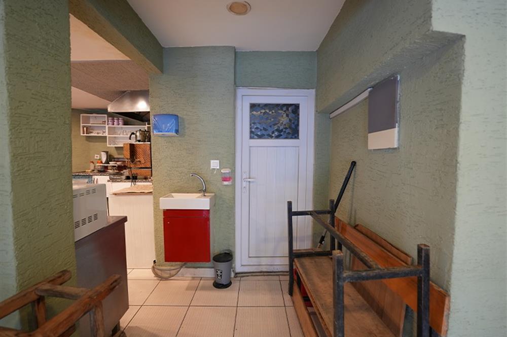 C21 Cius;GEMLİK İSTİKLAL CAD.DE SATILIK CADDE ÜZERİ DÜKKAN