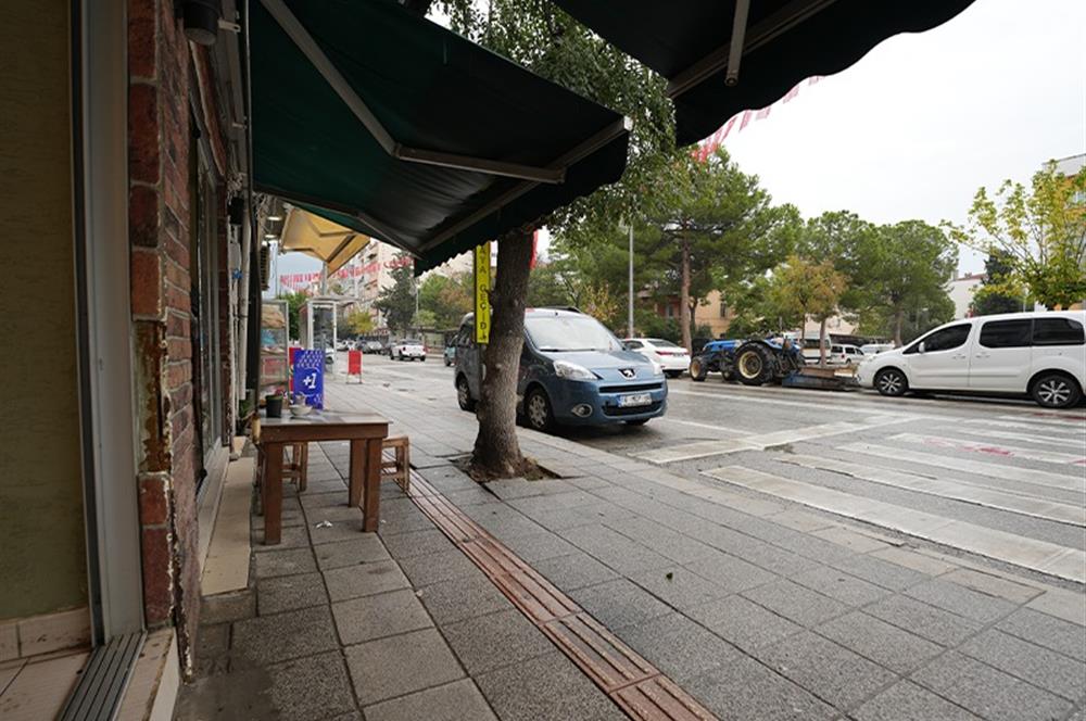 C21 Cius;GEMLİK İSTİKLAL CAD.DE SATILIK CADDE ÜZERİ DÜKKAN