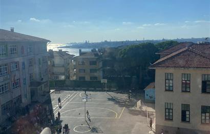 Salacak Mahallesi Tosunpaşa Sokakta Deniz Manzaralı 3+1 Daire