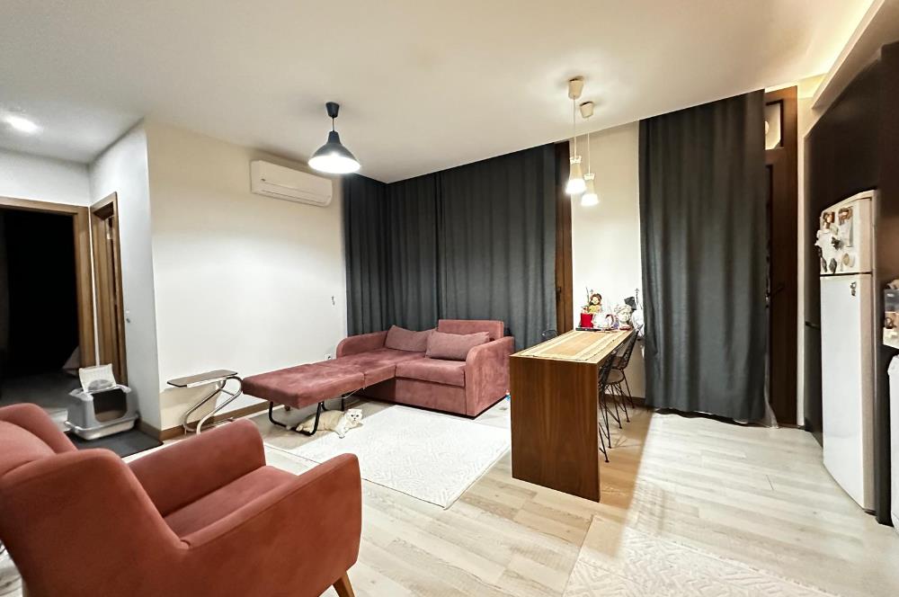 C21 LOFT'TAN FORUM STARBUCKS ARKASINDA 1+1 SATILIK APART